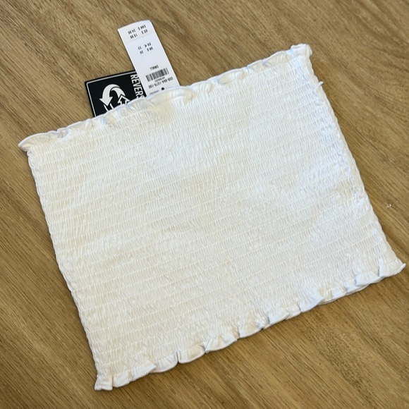 NEW Hollister Reversible Smocked Tube Top by - Picture 4 of 6